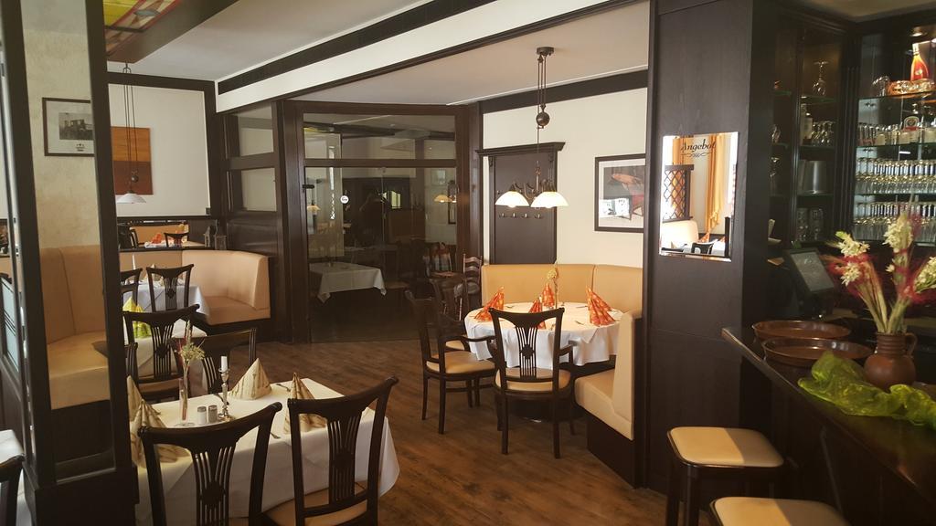 Hotel Ratskeller لوشو المظهر الخارجي الصورة